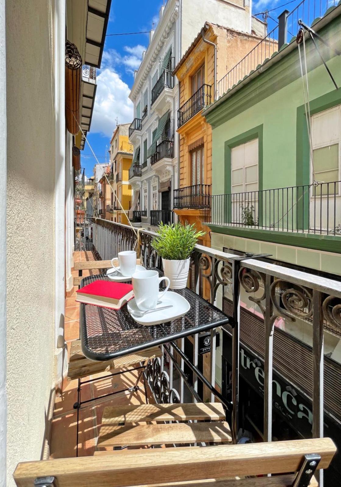 Sunny Modern Flat By Mercado Central Valencia Bagian luar foto